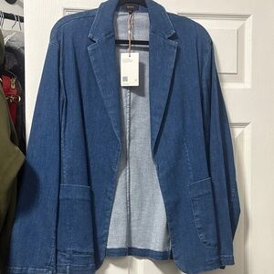 Quince women’s denim blazer